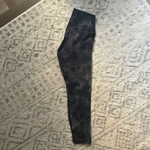 Like New Lululemon Diamond Dye 25 inch Align Leggings